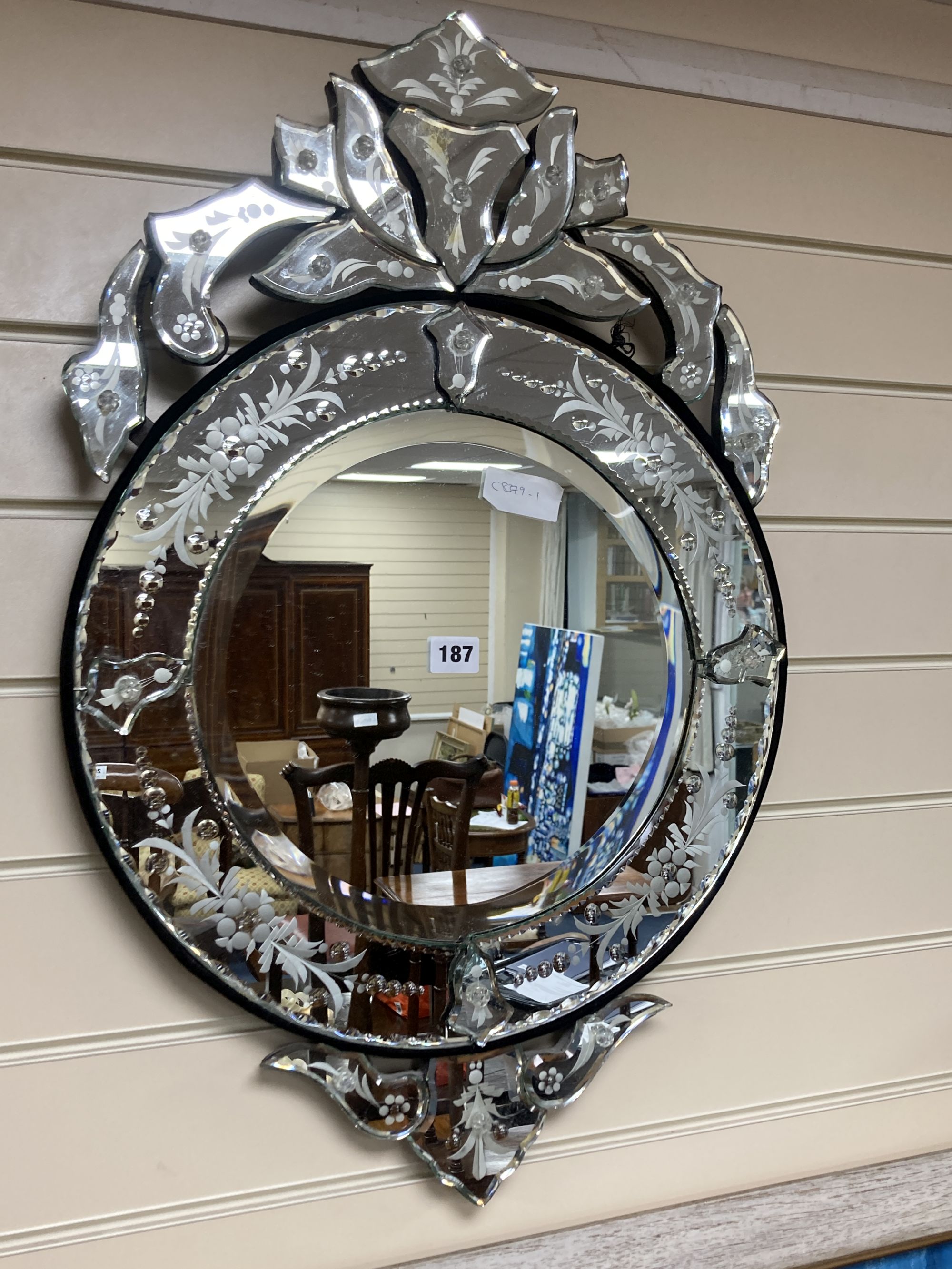 A Venetian etched glass circular wall mirror, diameter 45cm, height 70cm